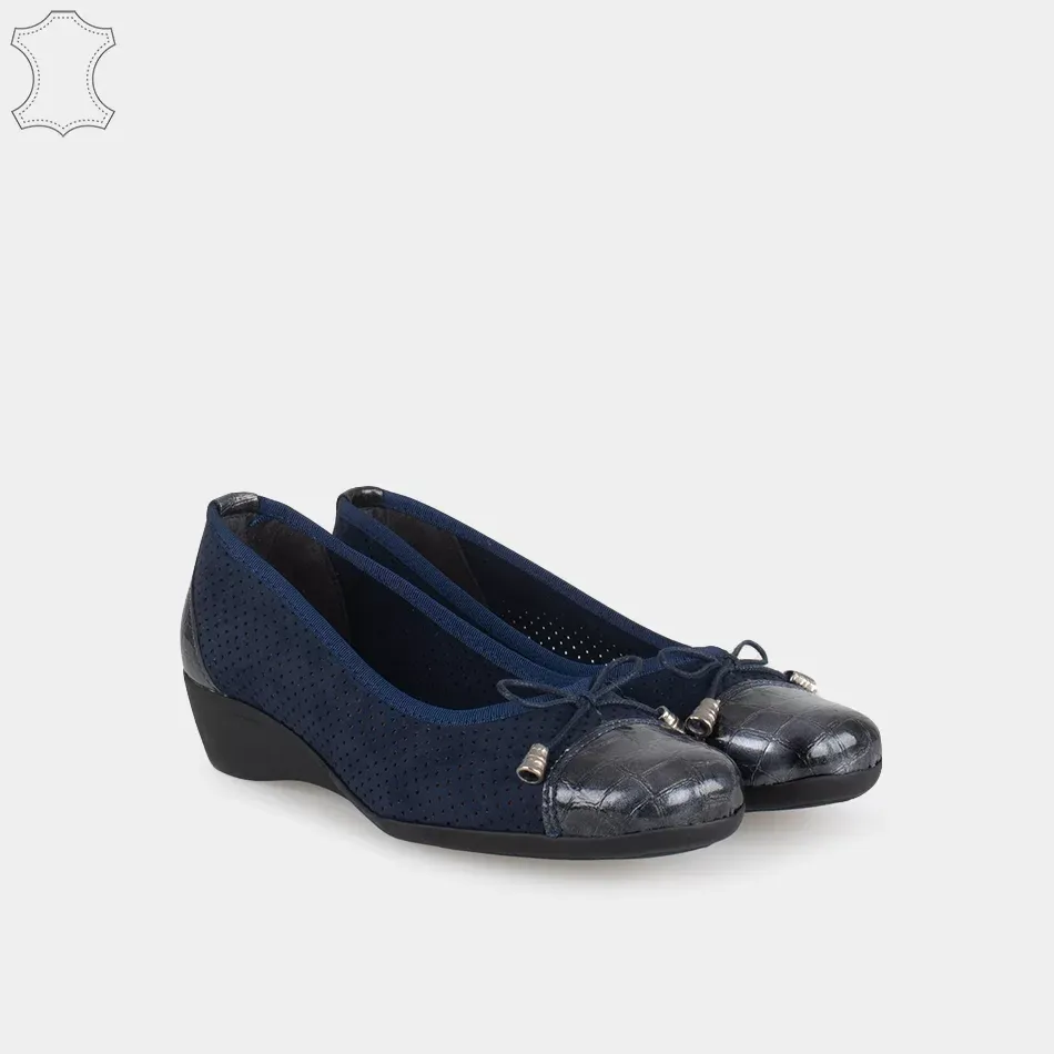 Ballerine confort en cuir  talon compensé, bleu marine