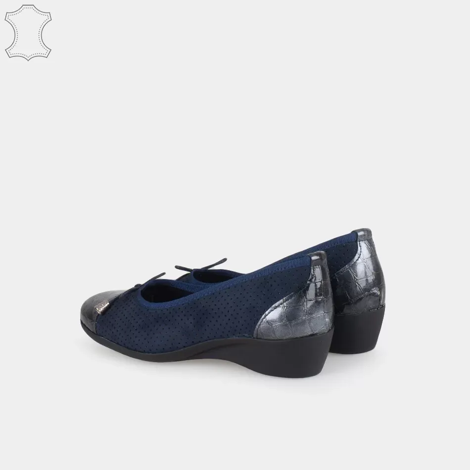 Ballerine confort en cuir  talon compensé, bleu marine