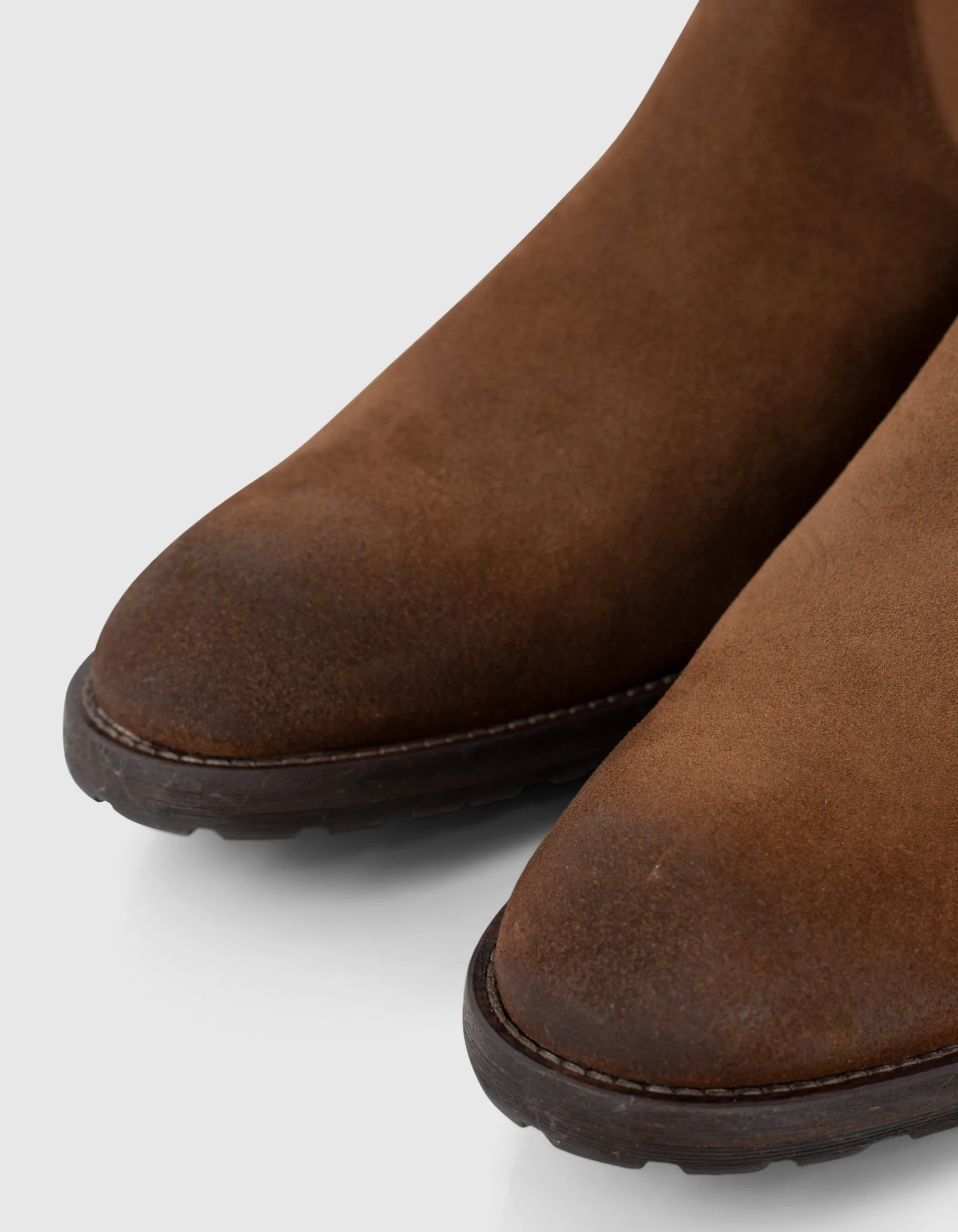 Chelsea boots tabac en cuir velours Homme