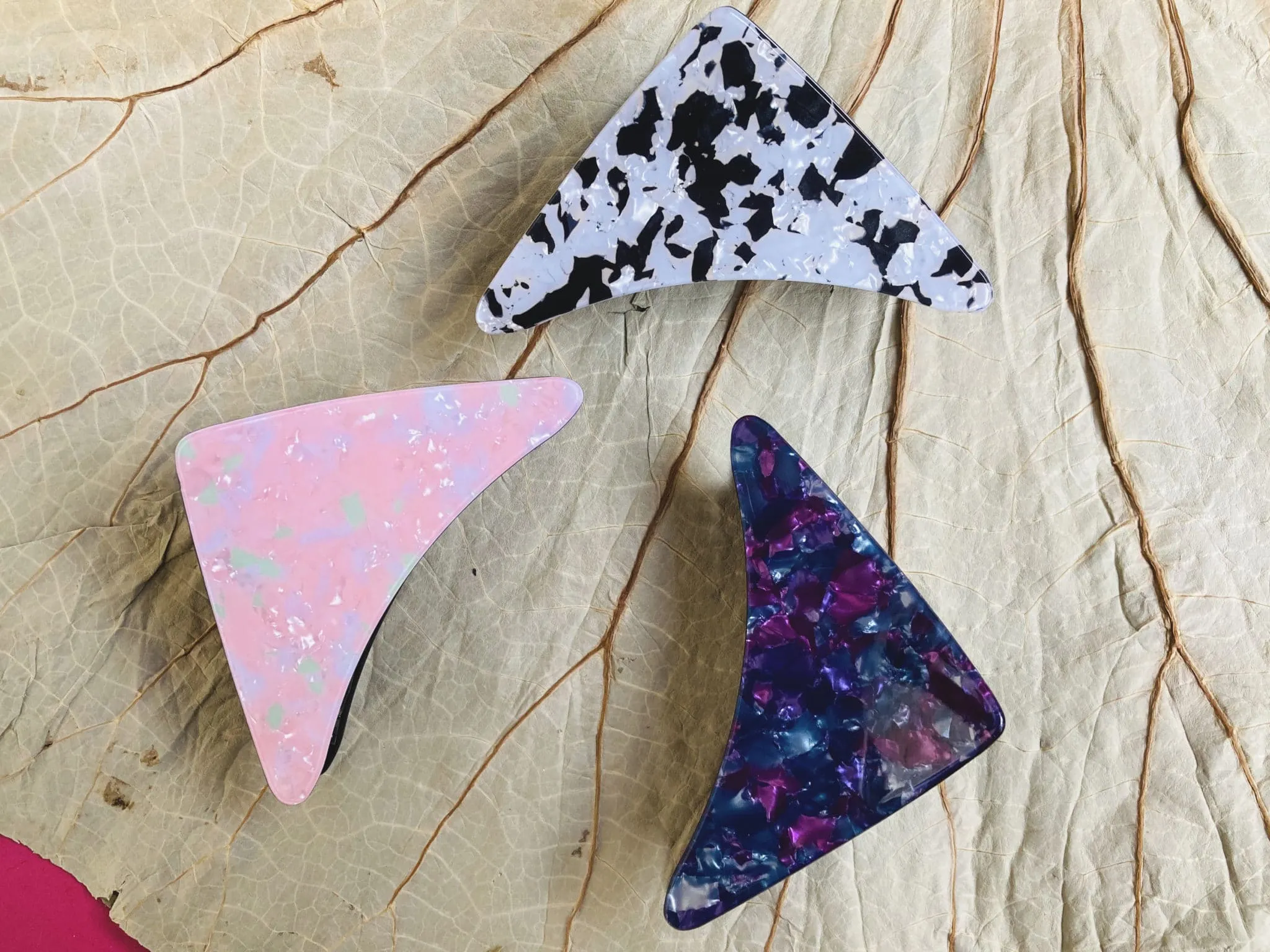 Pince à cheveux triangle – Violet spatial