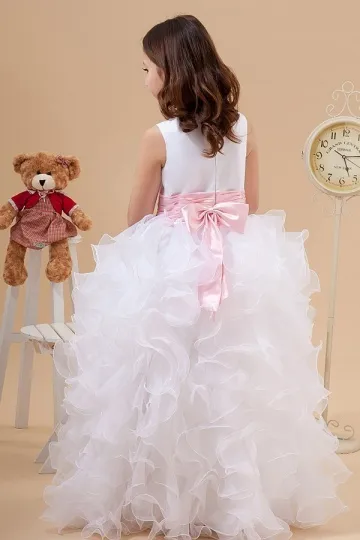 Robe cortège fille avec ceinture rose à volant