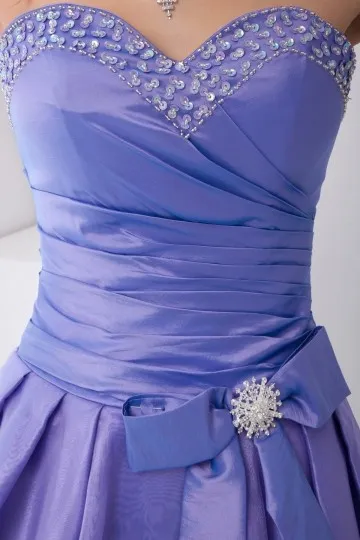 Robe lavande à bustier cœur pailletée taille ornée de ceinture courte