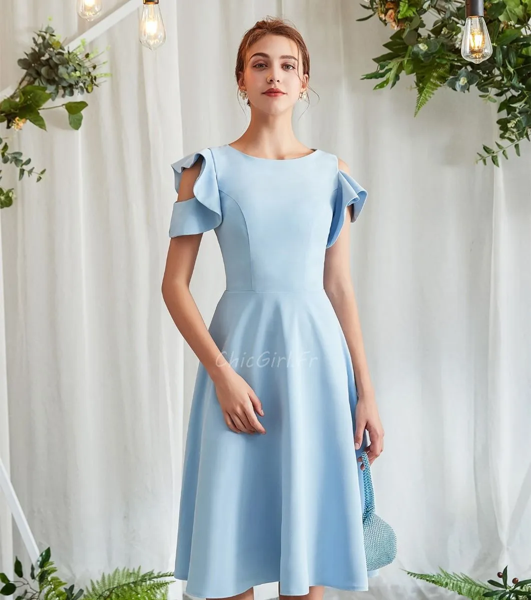 Robes De Soirée étudiante Epaule Ouverte Courte Bleu Clair Satin Simple