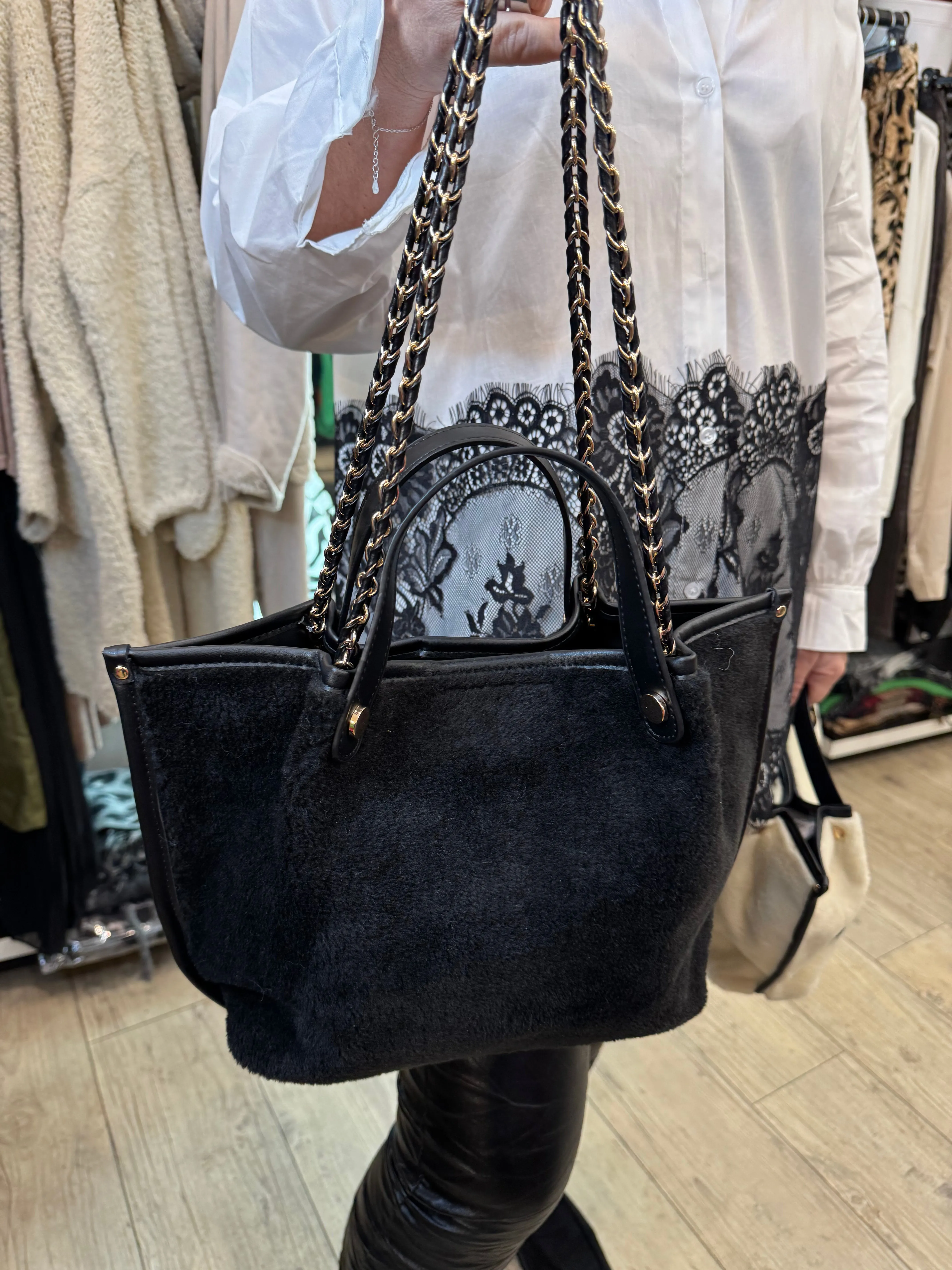 Sac noir chainette